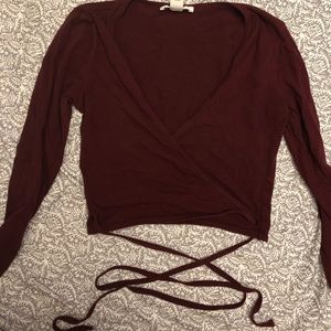 Burgundy long sleeve crop top